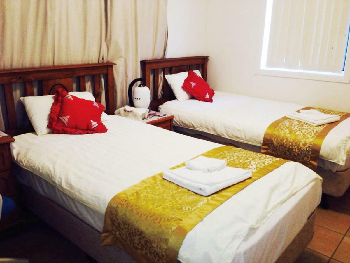Pure Land Guest House トゥーンバ エクステリア 写真