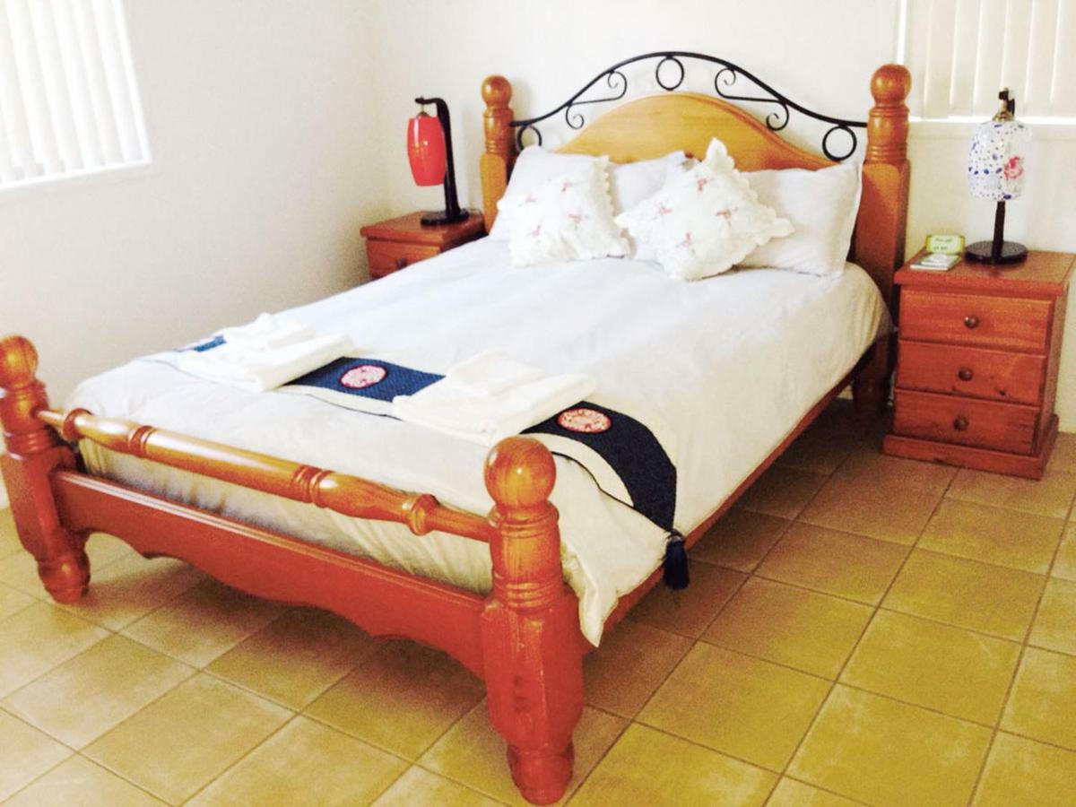 Pure Land Guest House トゥーンバ エクステリア 写真